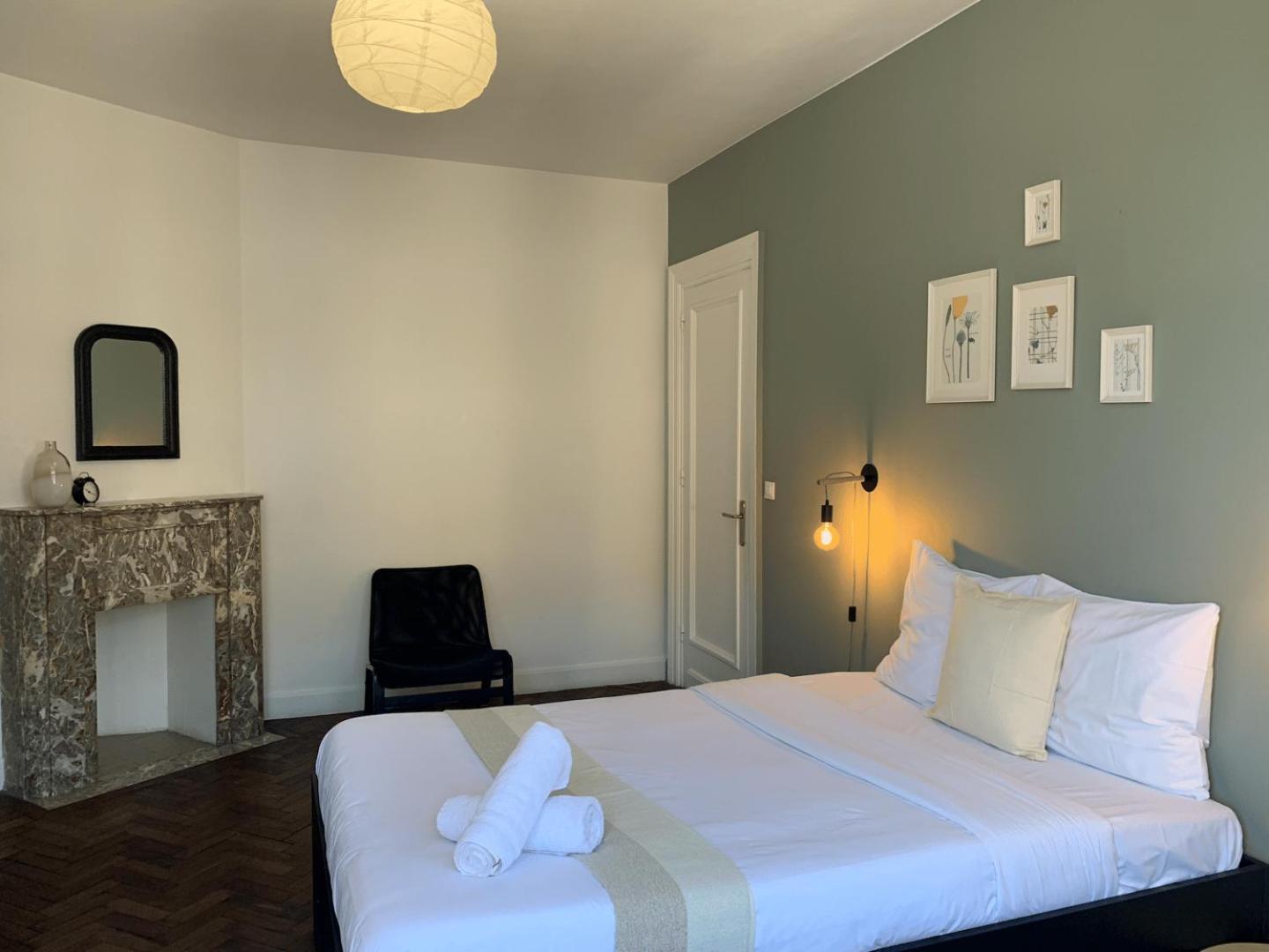 2 Avec Parking, Proche Metro Apartment *